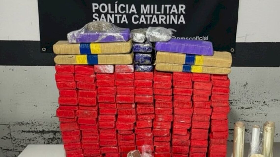 Operação conjunta resulta em apreensão de mais de 135 quilos de maconha Operação conjunta resulta em apreensão de mais de 135 quilos de maconha