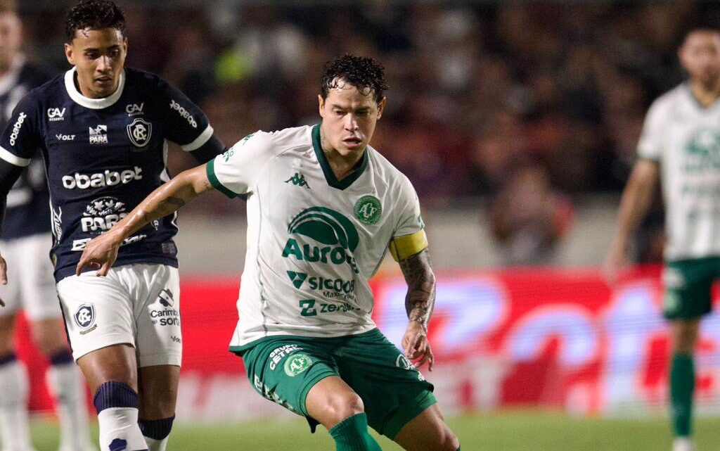 Chape luta até o fim e conquista ponto importante contra o Remo no Pará