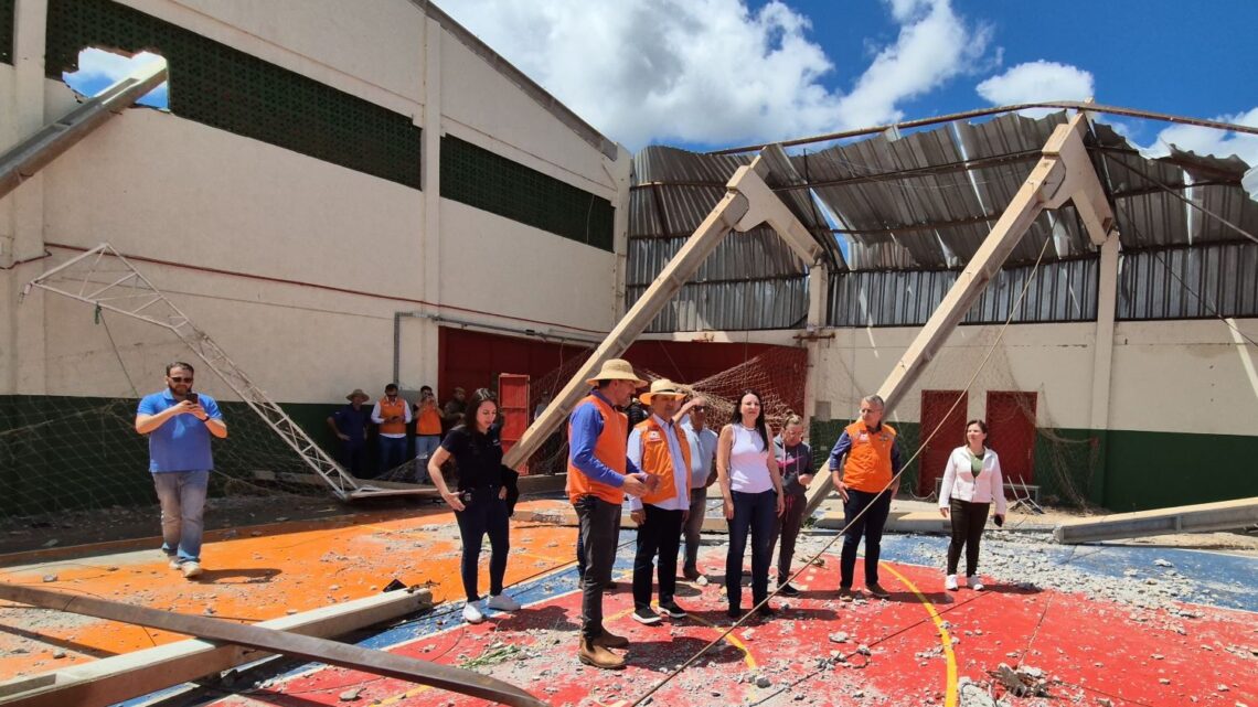 SC vai construir bunkers contra tempestades em escolas estaduais