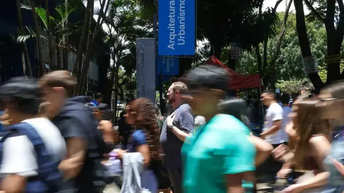 Brasil está entre os 10 países com menor nível de confiança entre as pessoas, diz levantamento