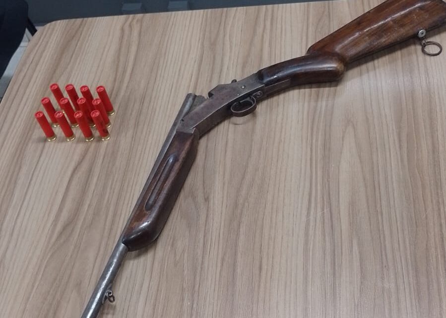 Homem é preso em flagrante por posse ilegal de arma de fogo em Chapecó