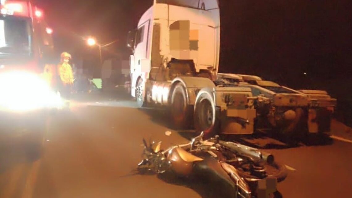 Colisão entre motocicleta e cavalinho de carreta deixa motociclista ferido em Maravilha