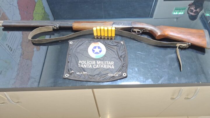 Porte ilegal de arma de fogo resulta em prisão na SC-135 em Calmon