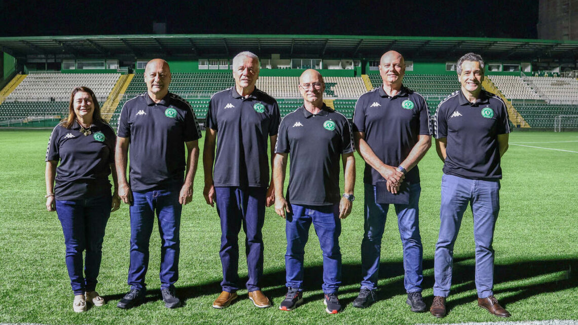 Atual diretoria da Chapecoense é reeleita para mais três anos de mandato