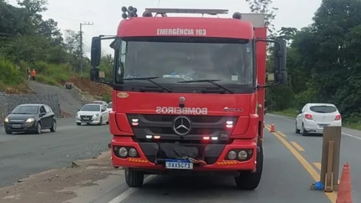 Motociclista morre em acidente envolvendo dois carros na BR-470 em SC