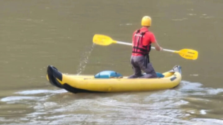 Bombeiros buscam por jovem desaparecido no Rio Itajaí-Açu