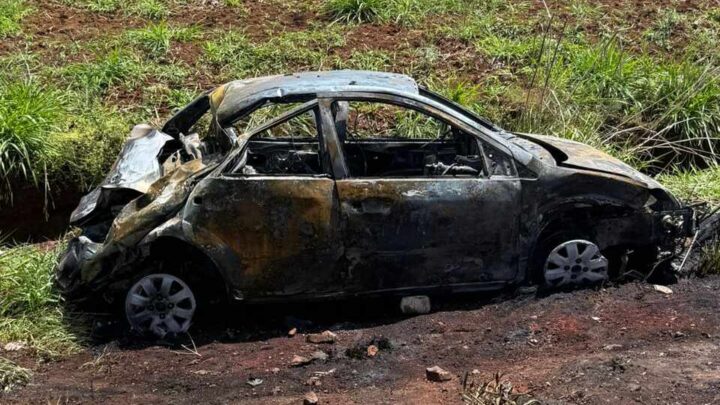 Casal morre após saída de pista e incêndio em veículo na SC-480 em Ipuaçu