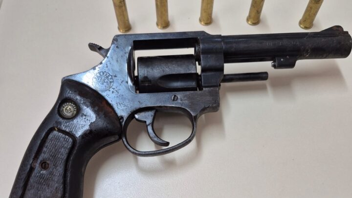 Polícia Civil prende homem por porte ilegal de arma com numeração suprimida em São Lourenço do Oeste