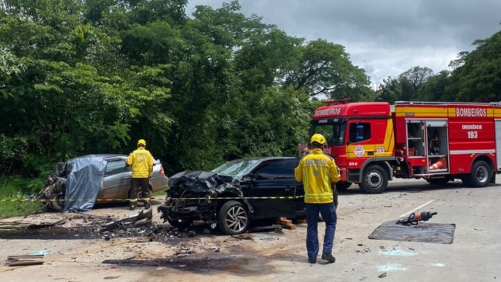 Colisão entre três veículos deixa uma vítima fatal e duas feridas na BR-163