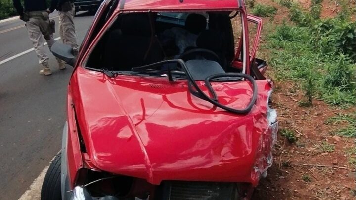 Colisão entre carro e moto deixa um ferido na BR-282 em Xanxerê; veja o vídeo