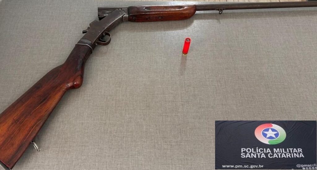 Polícia Militar prende homem por ameaça e posse irregular de arma de fogo no interior do município de Anita Garibaldi