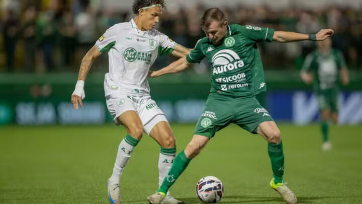 Chapecoense é surpreendida pelo América-MG e perde chance de encaminhar o acesso na Série B do Brasileirão