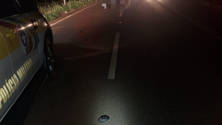 Pedestre é socorrido em estado grave após ser atropelado em Ipuaçu