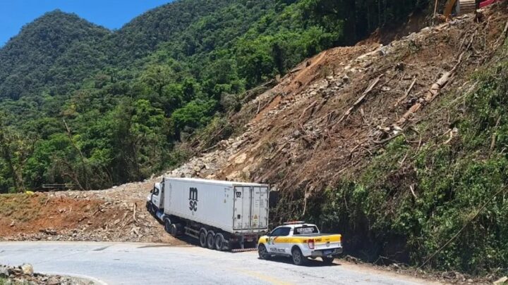 Área de escape em construção reforça sua importância após sinistro sem vítimas na SC-418