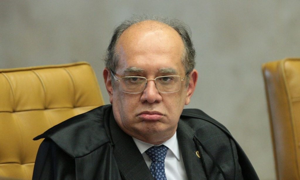 Gilmar Mendes altera lei e veta Senado de pedir impeachment de ministros do Supremo