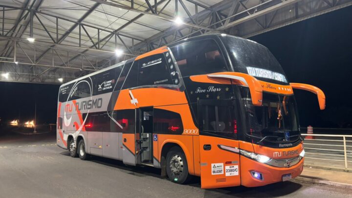 PF intercepta dois ônibus com 125 cidadãos argentinos tentando entrar ilegalmente no Brasil; veja o vídeo