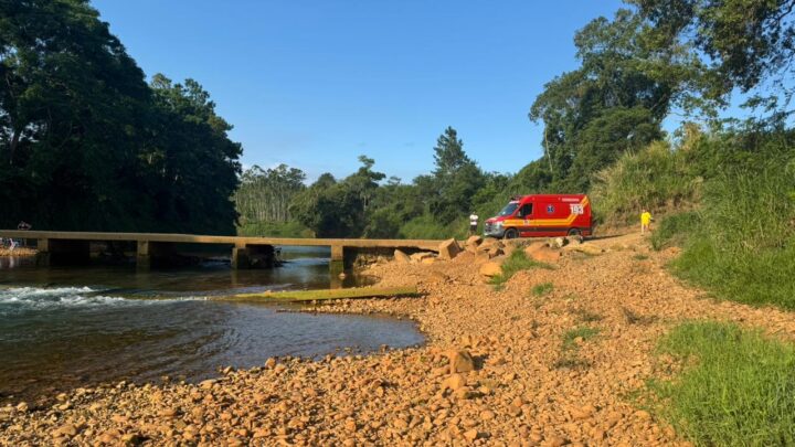 Homem de 40 anos é encontrado sem vida após afogamento em rio de Forquilhinha