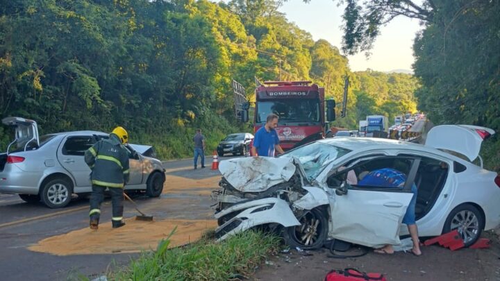 Colisão frontal na SC-135 deixa um morto e dois feridos em Tangará