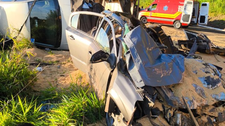 Grave acidente na BR-282 deixa dois mortos e vários feridos em Xaxim