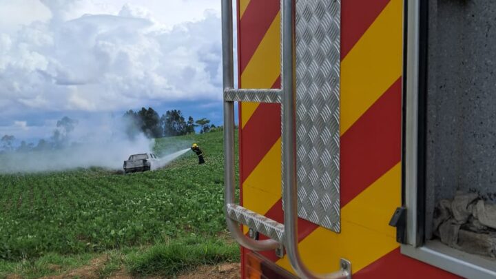Incêndio em camionete termina com homem ferido após confusão em área rural de Papanduva