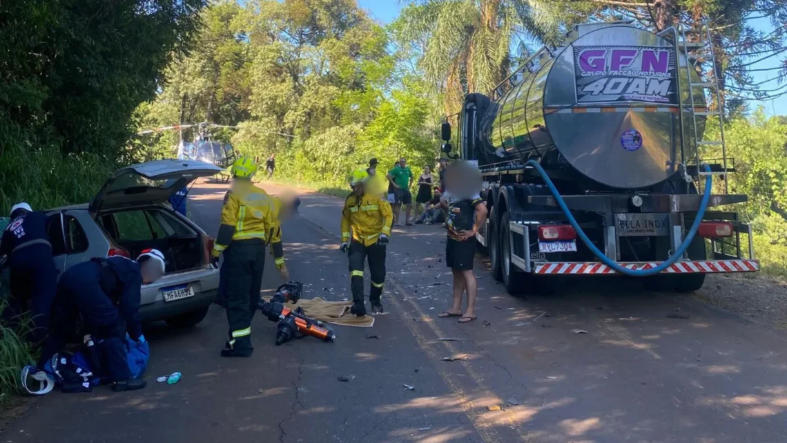 Jovem morre preso às ferragens após colisão na SC-159