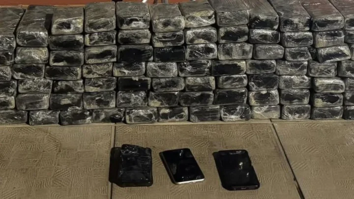 Polícia Militar apreende mais de 100 kg de maconha após perseguição em Lages