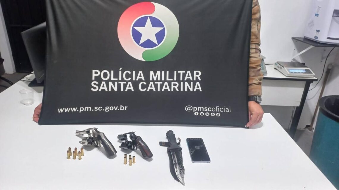 Tiros em via pública levam Polícia Militar a prender dois homens em Chapecó