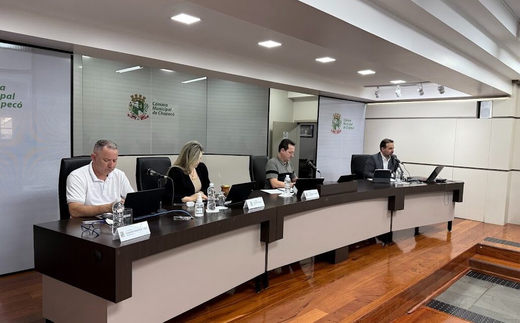 Câmara recebe esclarecimentos sobre projeto de modernização do aeroporto de Chapecó