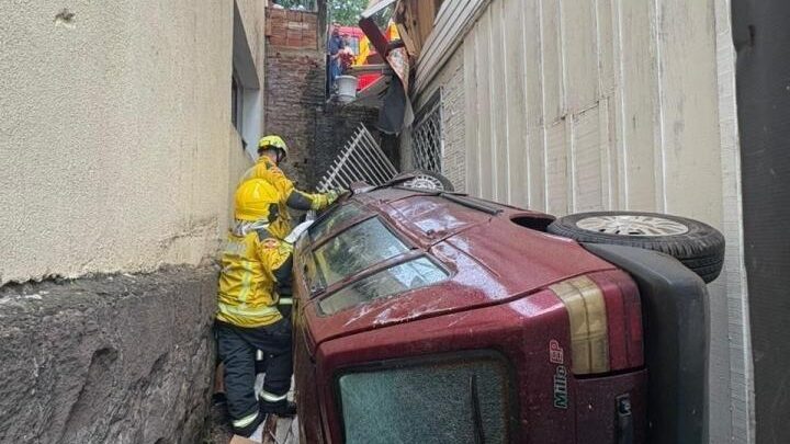 Uno colide em residência após pane nos freios em Joaçaba