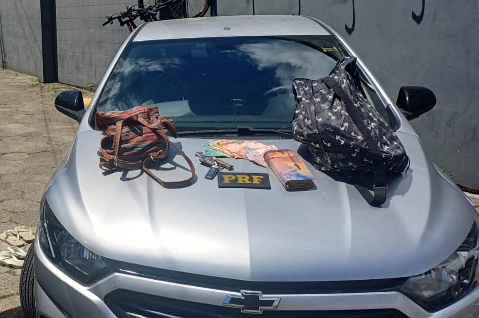 Casal é preso no Sul catarinense após roubo de automóvel e tentativa de golpe em pedágio