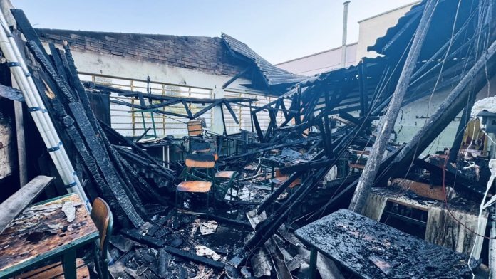 Incêndio atinge salas de aula em colégio de Concórdia