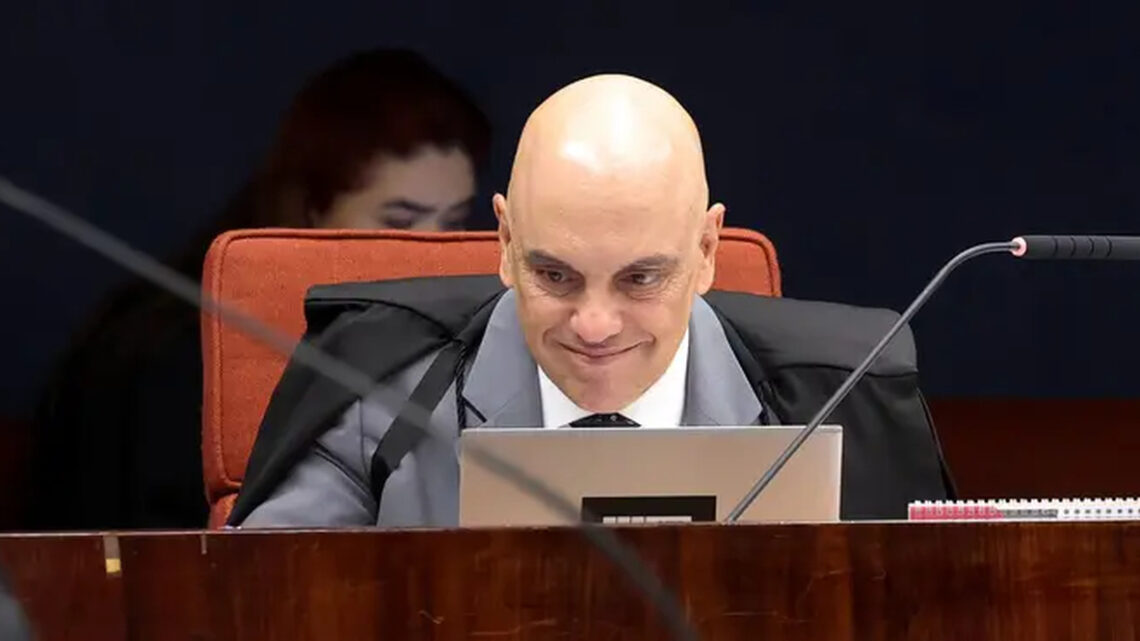 EUA retiram sanções contra Moraes