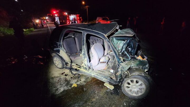 Acidente entre veículos mata três pessoas na SC-108