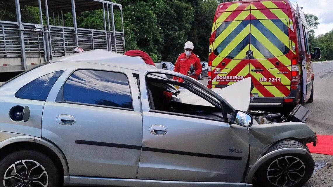 Grave acidente próximo ao trevão de Irani mata motorista de carro