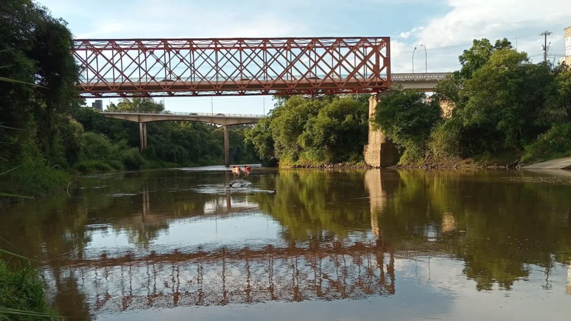Adolescente morre após se afogar em rio entre SC e PR