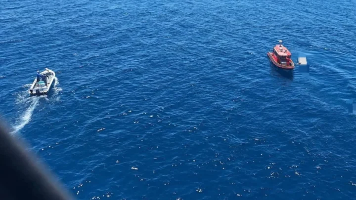 Bombeiros resgatam corpo no mar em Balneário Barra do Sul