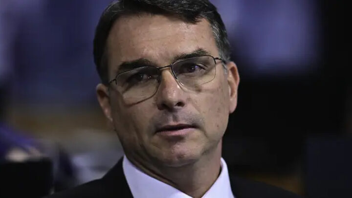 AtlasIntel/Bloomberg: Flávio avança, e vantagem de Lula cai