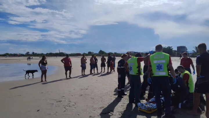 Homem morre afogado após ser arrastado por correnteza em praia de SC