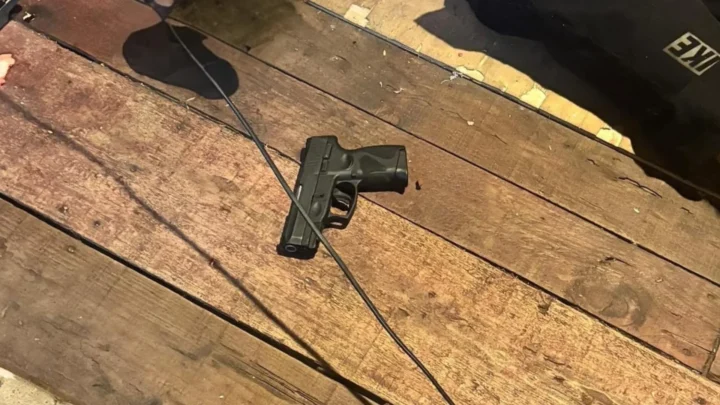 Homem morre após apontar arma contra policiais em SC