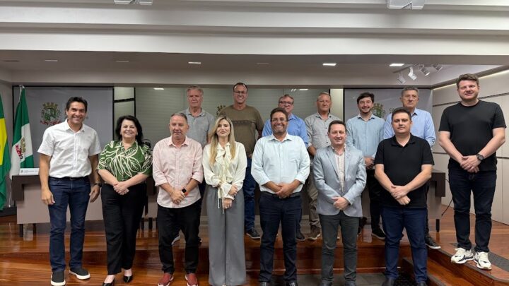 Vereador Adão Teodoro assume a presidência da Câmara de Chapecó