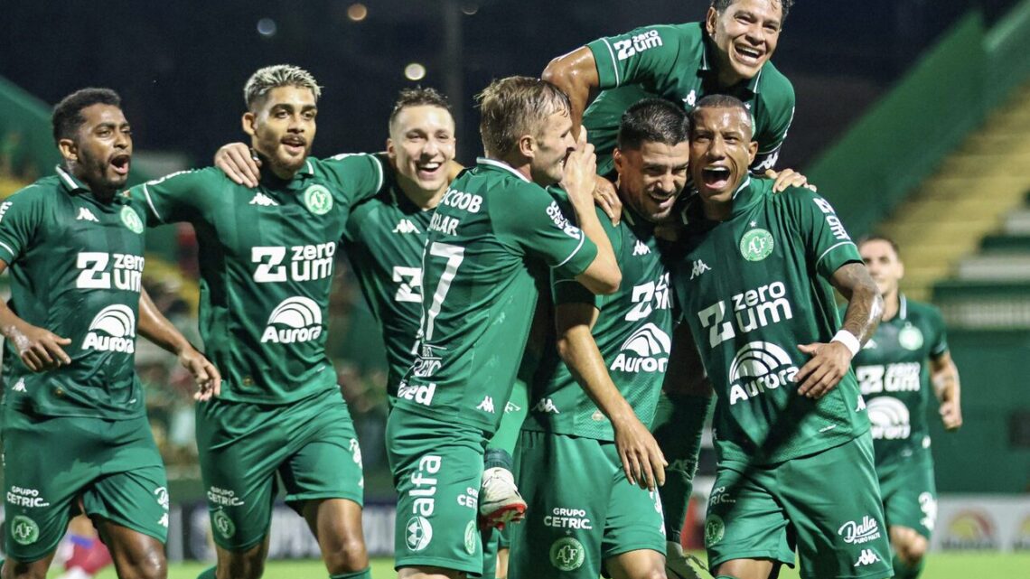 Chape vence o Marcílio Dias na Arena Condá