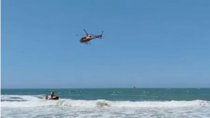 Jovem do RJ desaparece após se afogar em praia turística de SC