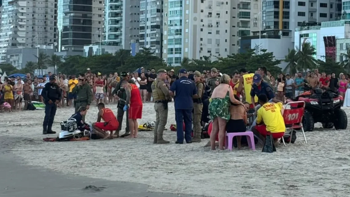 Jovem morre afogado em praia de Balneário Camboriú