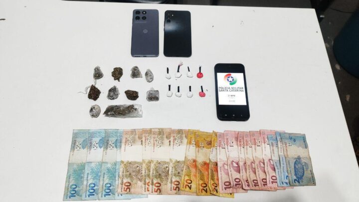 Casal é preso por tráfico de drogas em ponto conhecido da polícia em Chapecó