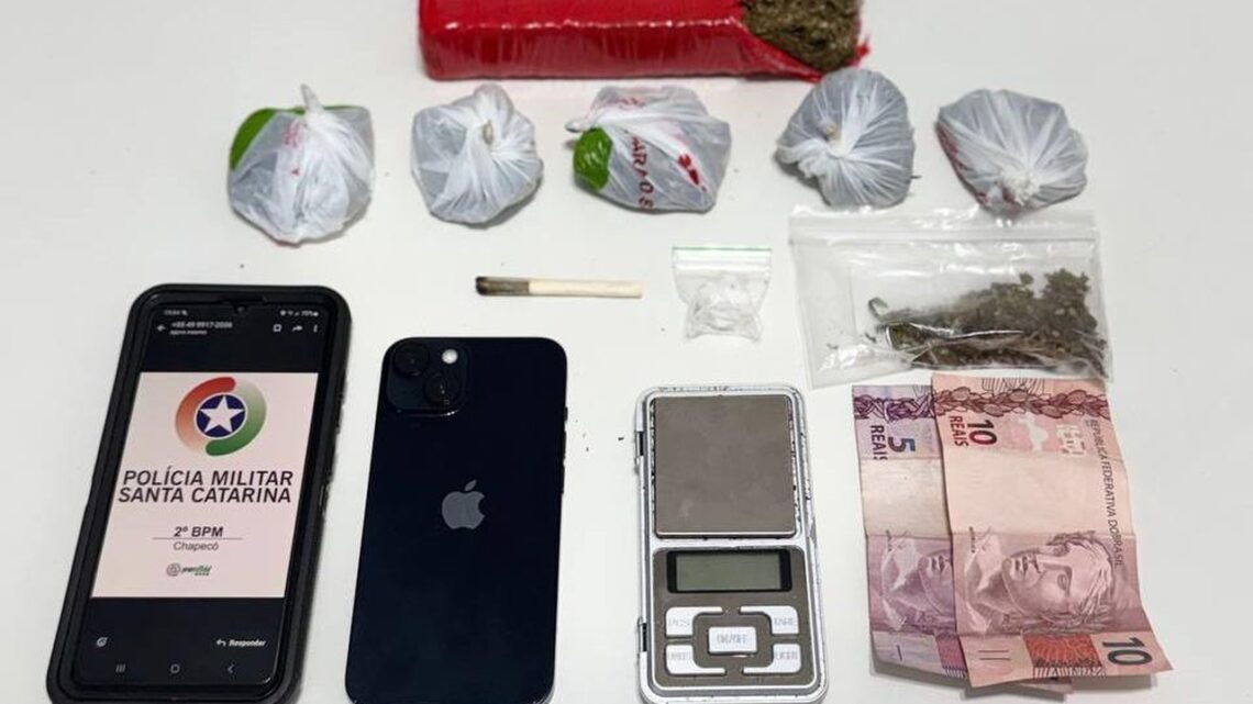Homem é preso por tráfico de drogas no bairro Jardim América em Chapecó