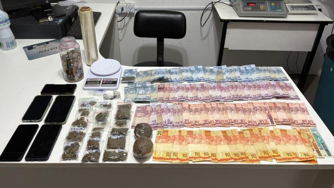 Casal é preso por tráfico de drogas após PM atender chamada de violência doméstica em Chapecó