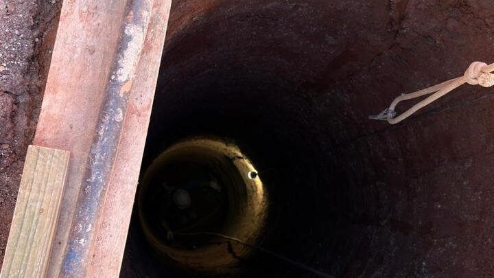 Trabalhador é resgatado de fosso de 9 metros em obra em Chapecó