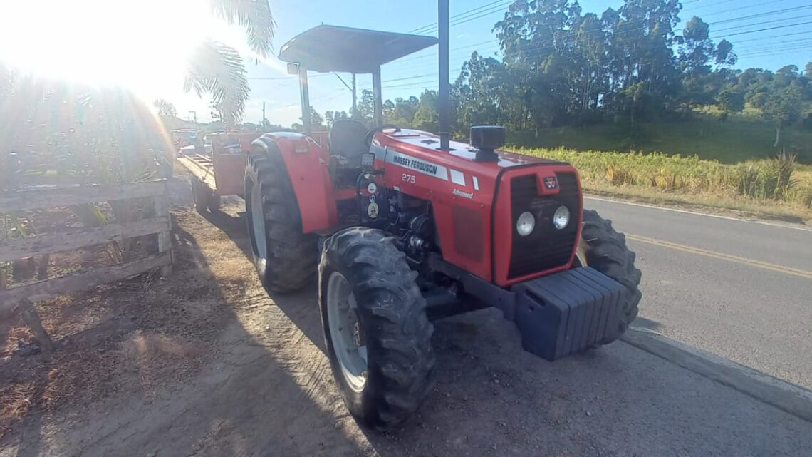 Motociclista morre após bater na traseira de trator na SC-281 em Imbuia