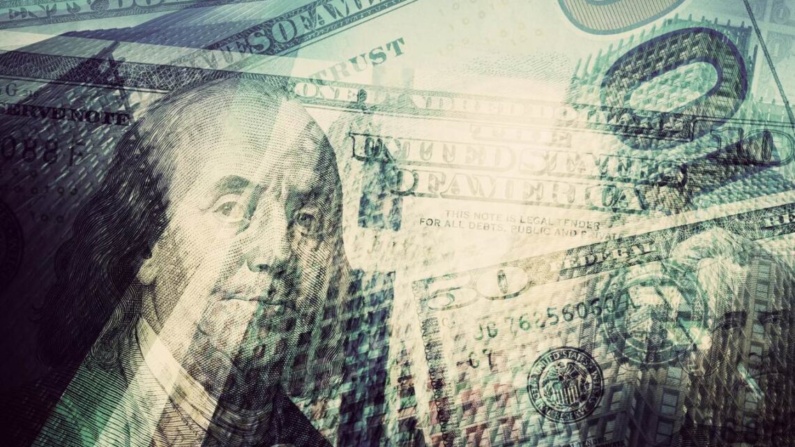 Brasil amarga a segunda maior saída de dólares da história