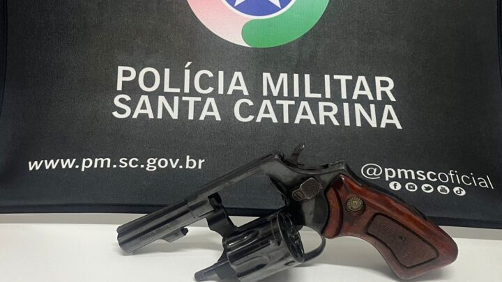 Homem é preso com arma depois de agredir e ameaçar mulher em Xanxerê